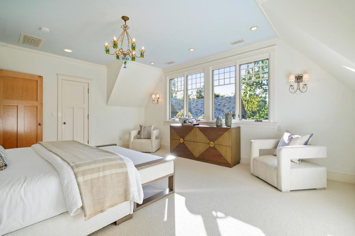 Bedroom, Chandelier, Interior, Recessed Lighting