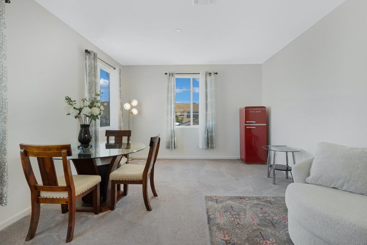 Dining room, Interior