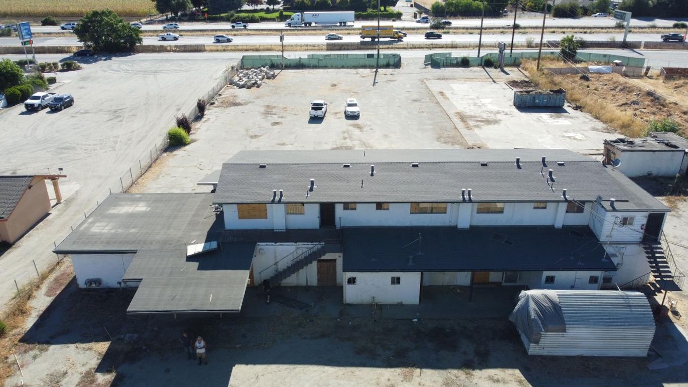 Exterior, Drone