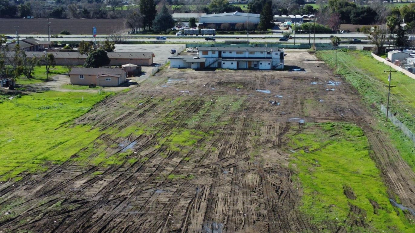 Exterior, Drone