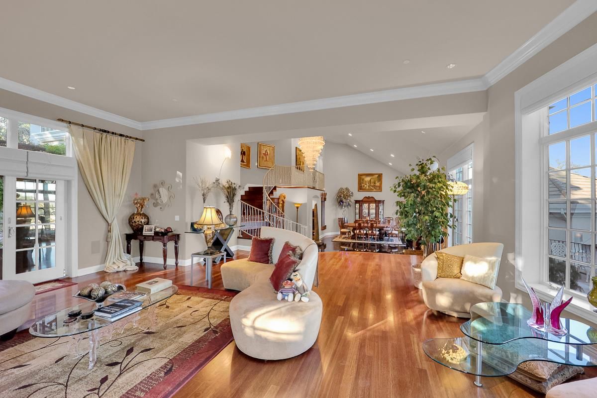 Dining room, Interior, Living room, Recessed Lighting, Wood Texture Flooring