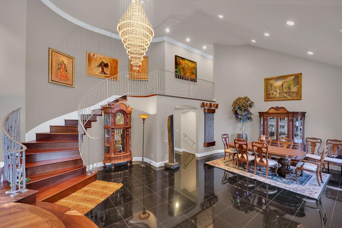 Chandelier, Dining room, Interior, Recessed Lighting
