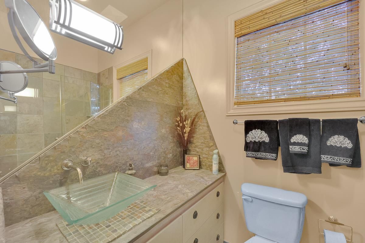 Bathroom, Interior, Tile Countertops