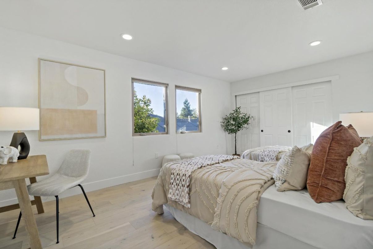 Bedroom, Interior, Recessed Lighting, Wood Texture Flooring