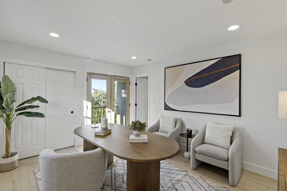 Home Office, Interior, Recessed Lighting, Wood Texture Flooring