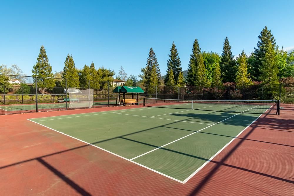 Exterior, Tennis Courts