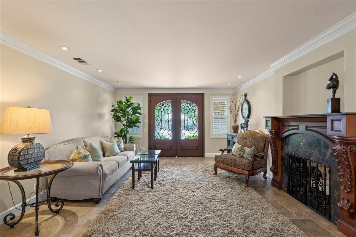 Fireplace, Interior, Living room, Recessed Lighting