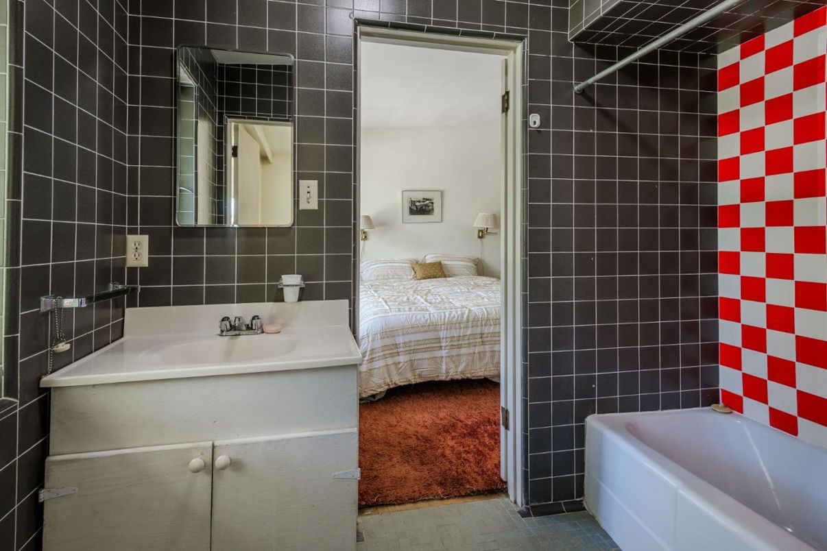 Bathroom, Bedroom, Interior