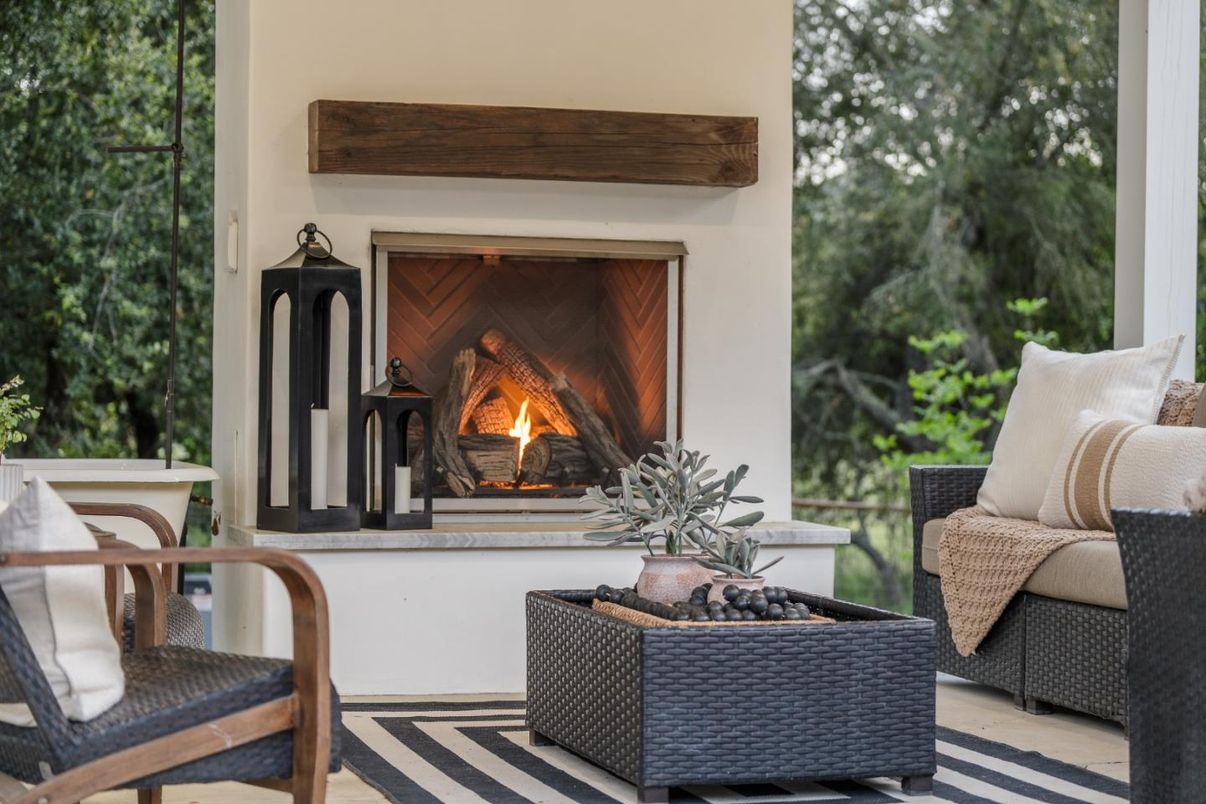 Exterior, Fireplace