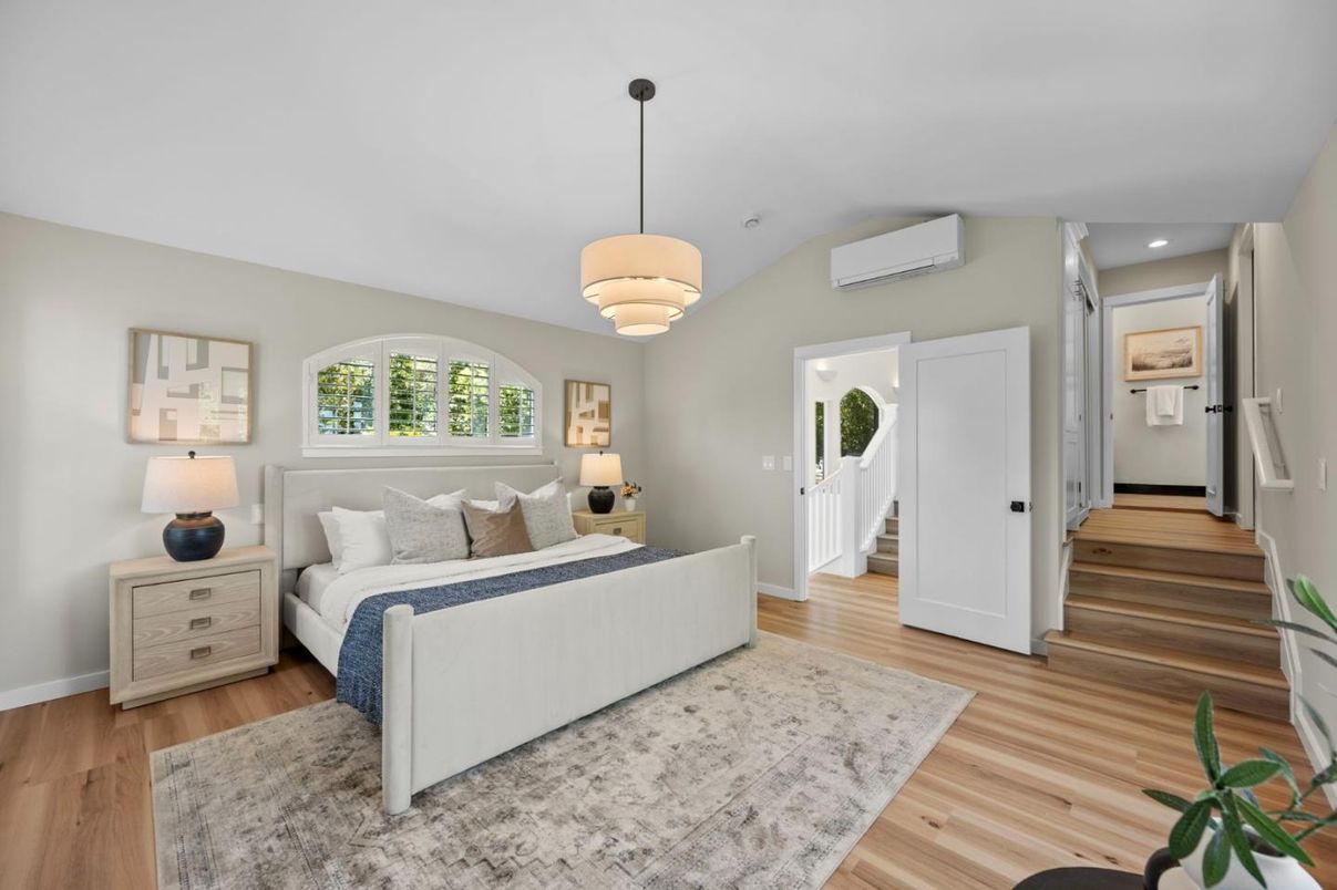 Bedroom, Interior, Pendant Lights, Recessed Lighting, Wood Texture Flooring