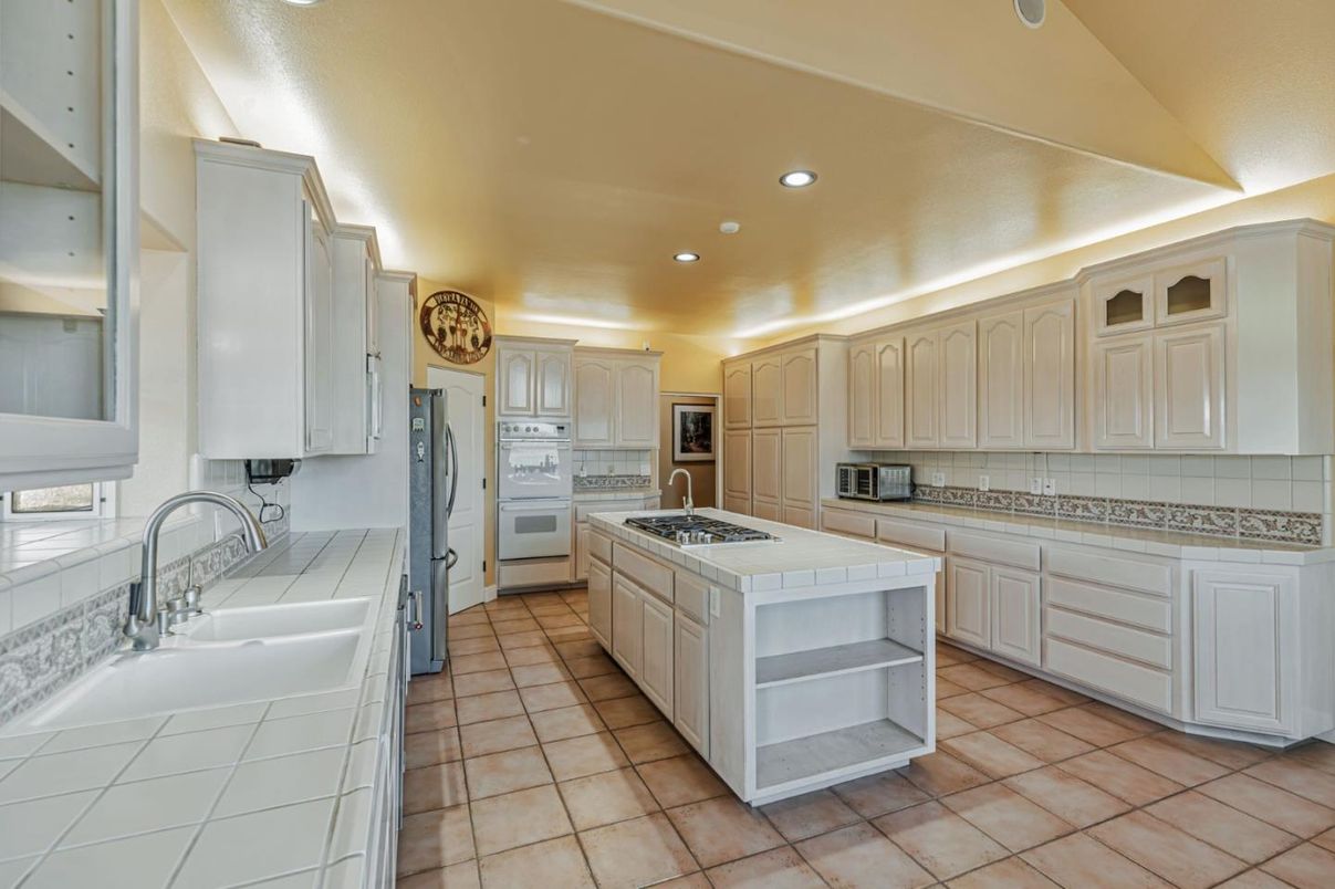 Interior, Kitchen, Recessed Lighting, Tile Countertops