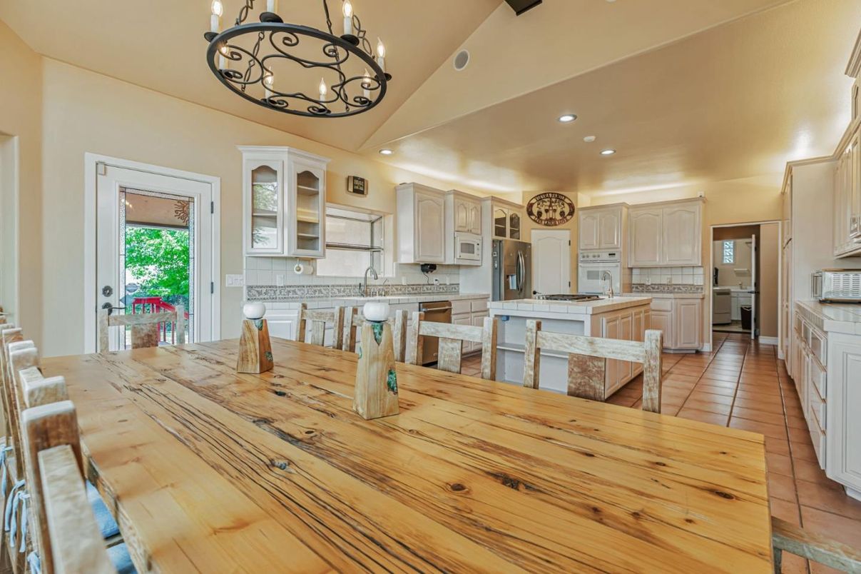 Chandelier, Dining room, Interior, Kitchen, Recessed Lighting