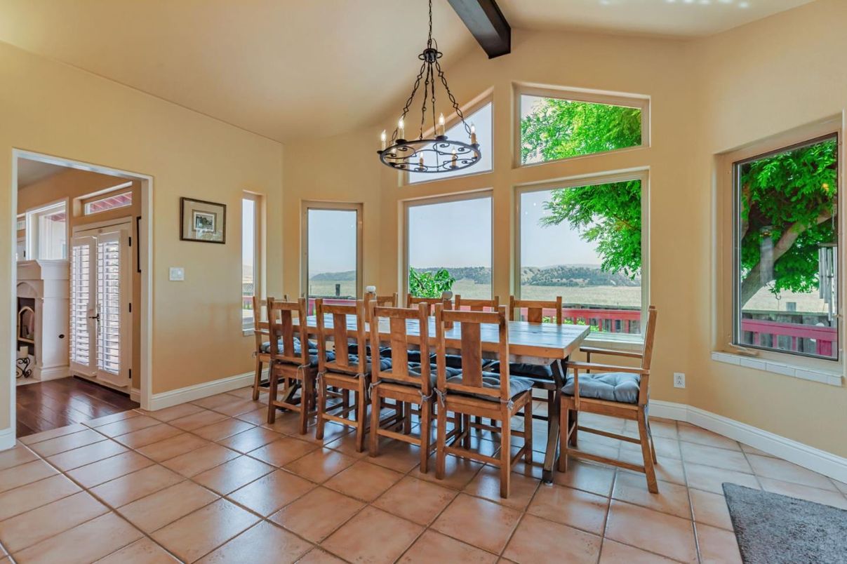 Dining room, Interior, Pendant Lights, Wooden Beams
