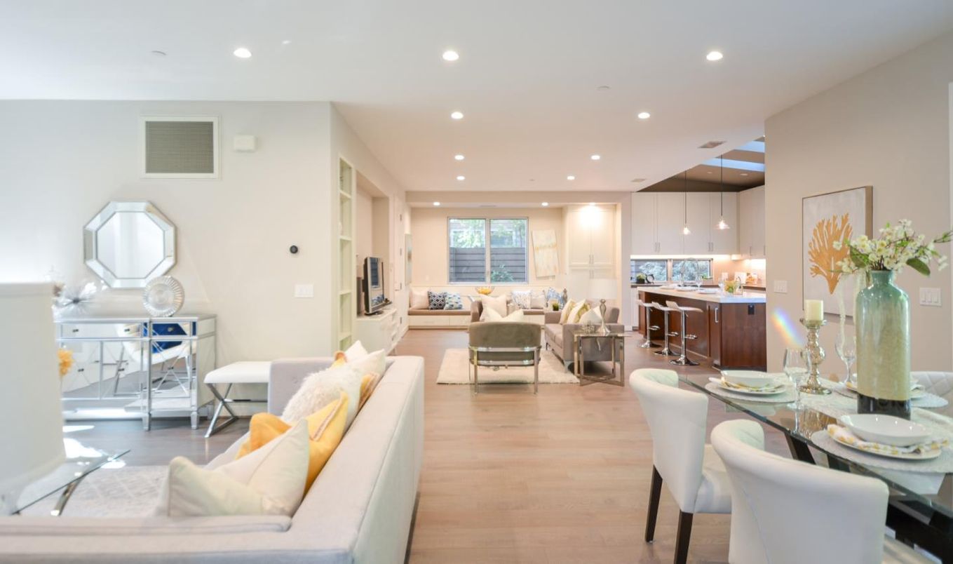 Dining room, Interior, Kitchen, Living room, Pendant Lights, Recessed Lighting, Wood Texture Flooring