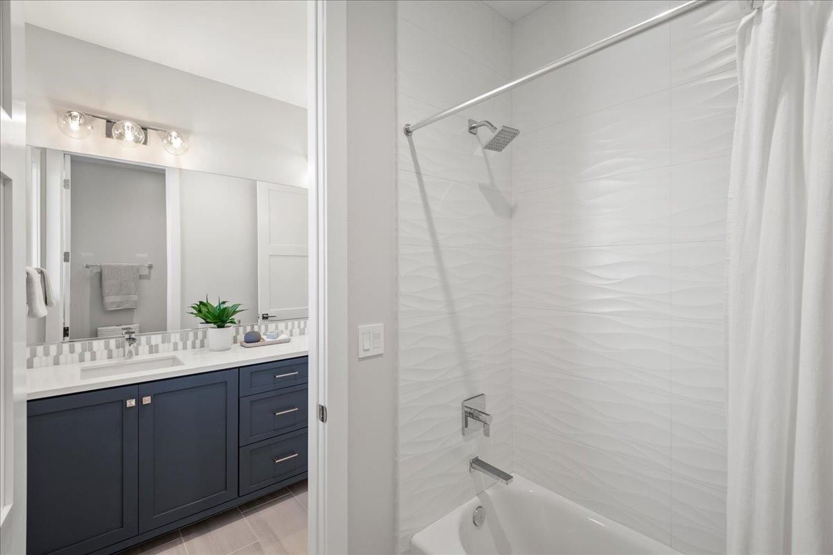 Bathroom, Dual Sink Vanities, Interior, Wood Texture Flooring