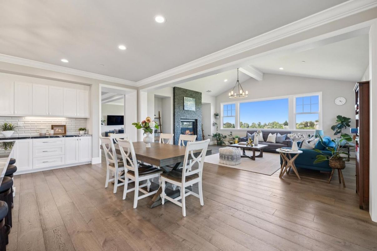 Chandelier, Dining room, Fireplace, Interior, Living room, Recessed Lighting, Wood Texture Flooring