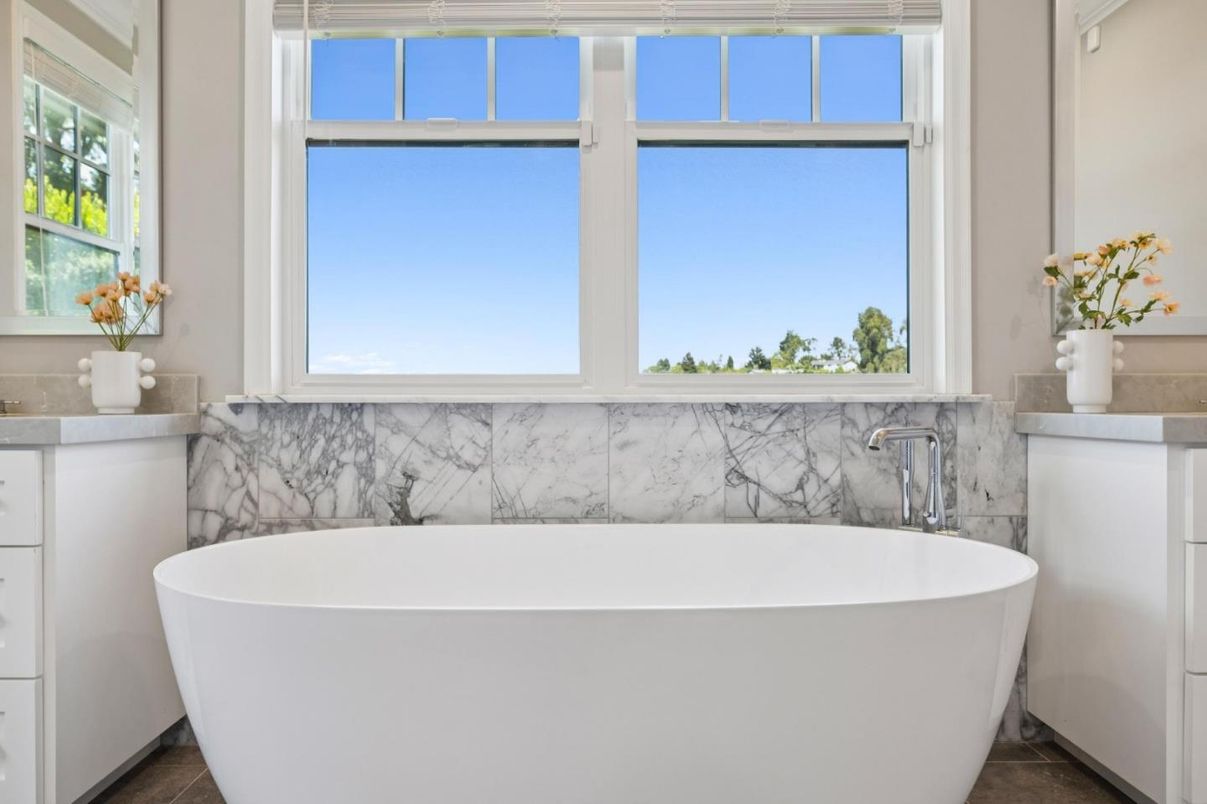 Bathroom, Free Standing Baths, Interior, Marble Walls