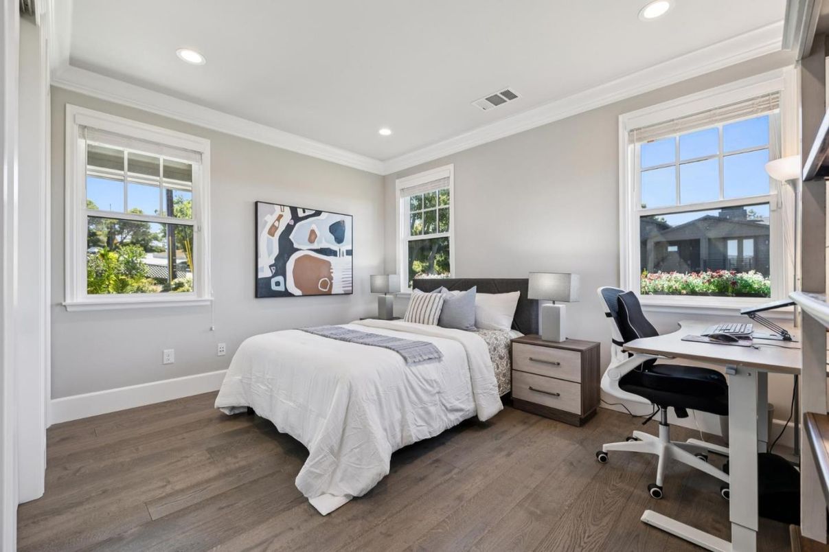Bedroom, Home Office, Interior, Recessed Lighting, Wood Texture Flooring
