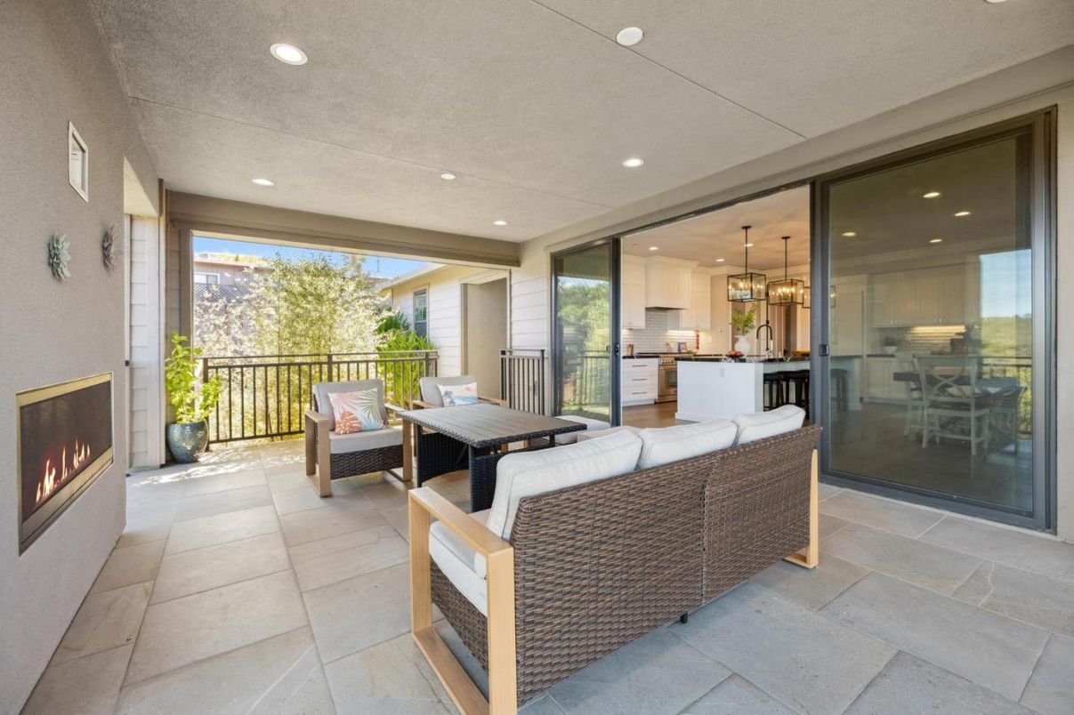 Exterior, Fireplace, Interior, Pendant Lights, Recessed Lighting