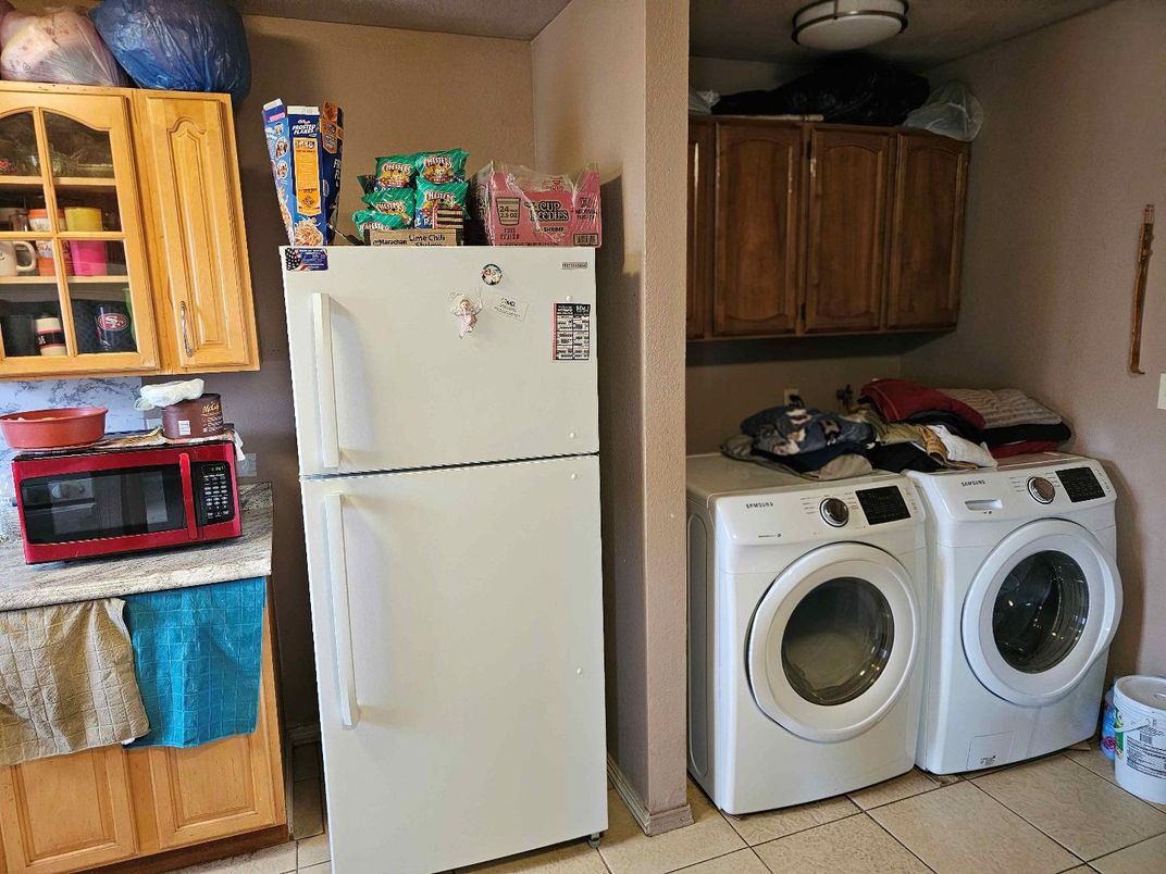 Interior, Washer