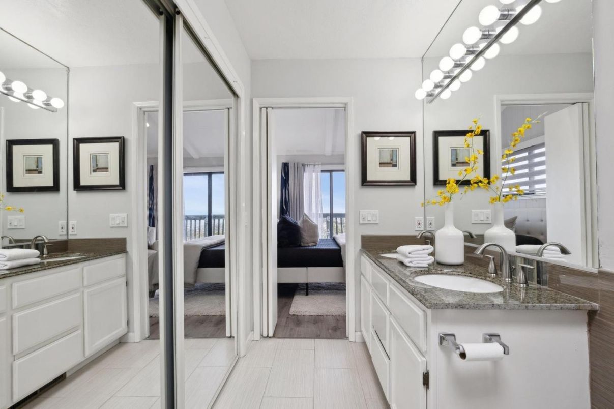 Bathroom, Dual Sink Vanities, Interior, Wood Texture Flooring