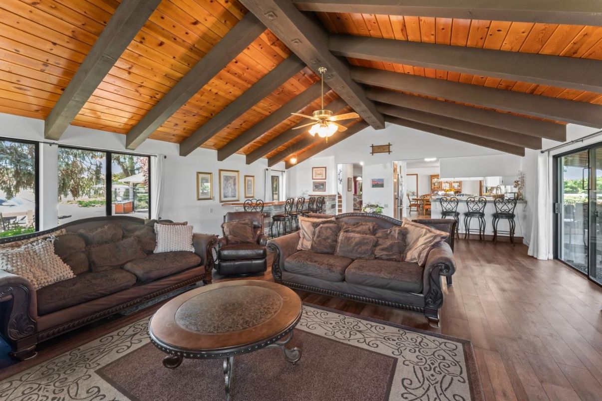 Dining room, Interior, Living room, Wooden Beams, Wooden Ceilings, Wood Texture Flooring