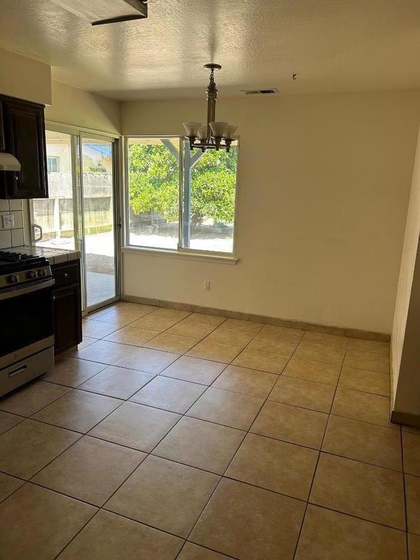 Chandelier, Empty room, Interior, Kitchen