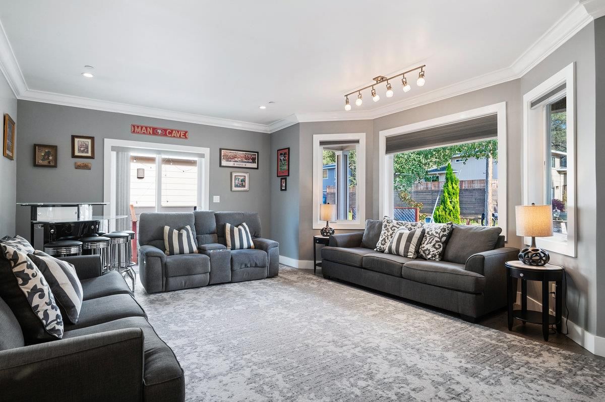 Interior, Living room, Piano, Recessed Lighting