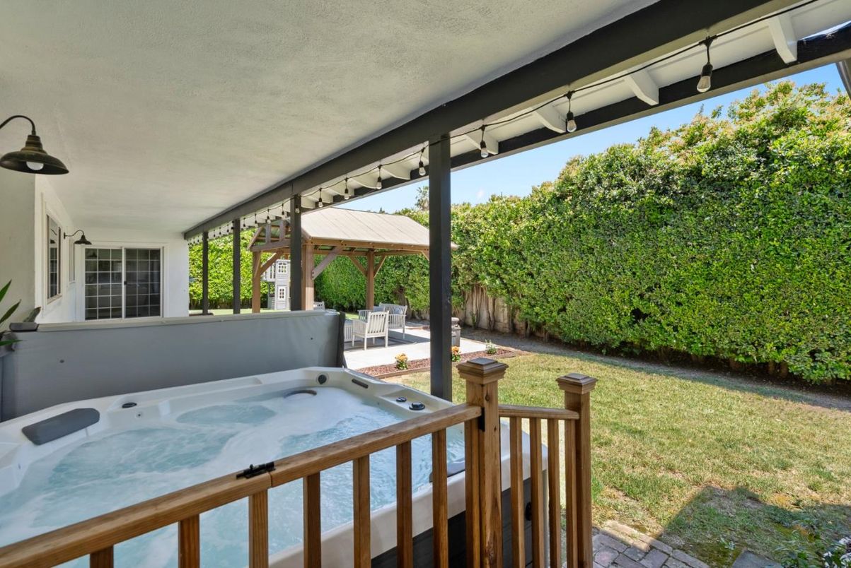 Backyard, Exterior, Hot Tub