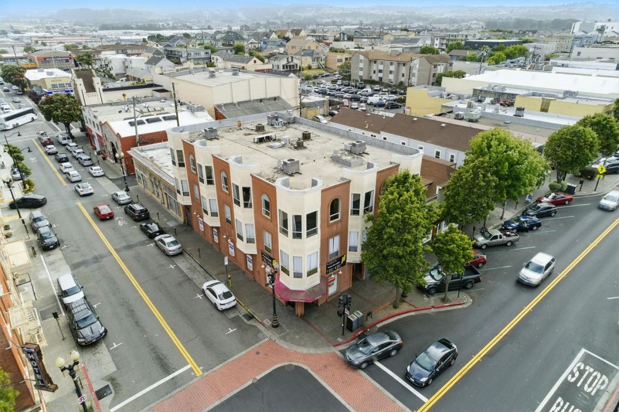Exterior, Drone