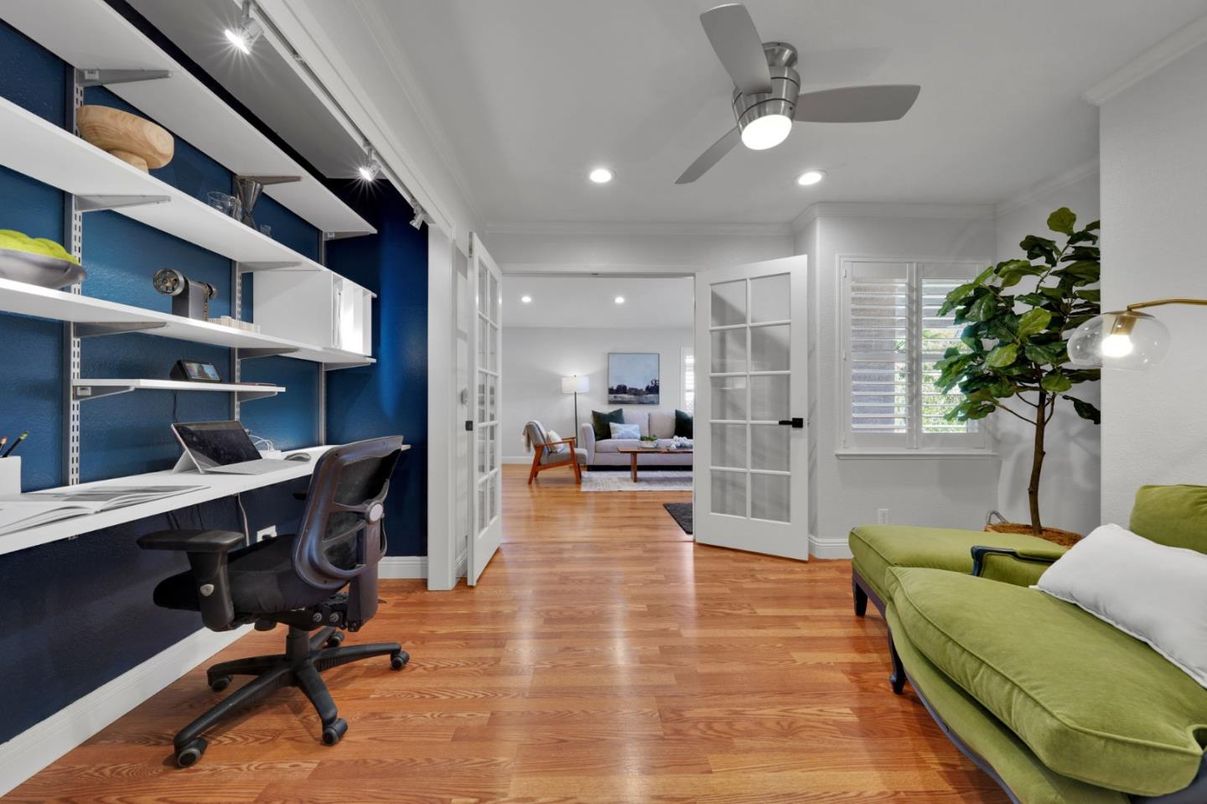 Home Office, Interior, Recessed Lighting, Wood Texture Flooring
