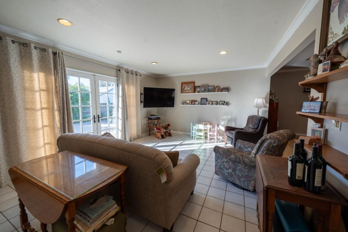 Interior, Living room, Recessed Lighting