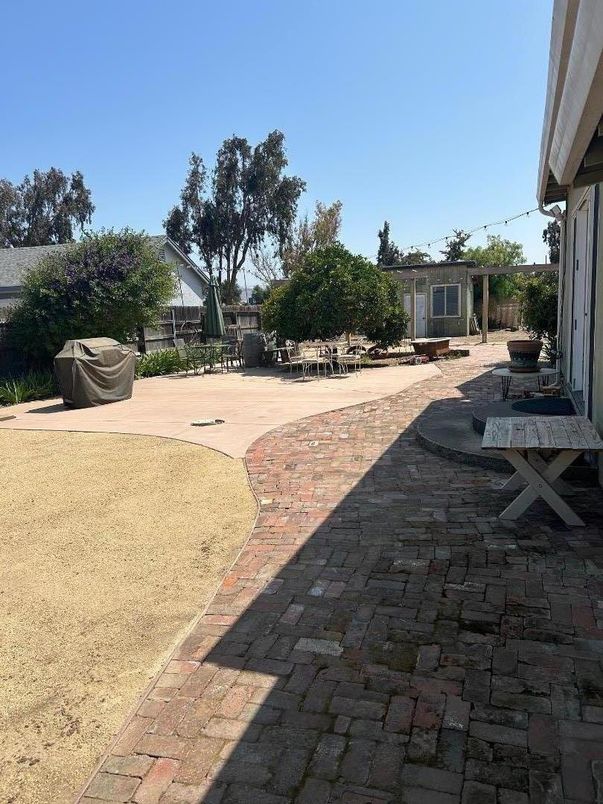 Backyard, Exterior