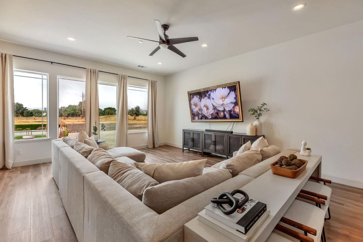 Interior, Living room, Recessed Lighting, Wood Texture Flooring