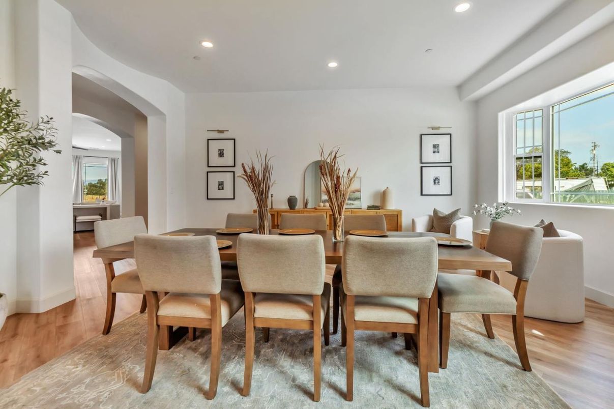 Dining room, Interior, Recessed Lighting, Wood Texture Flooring