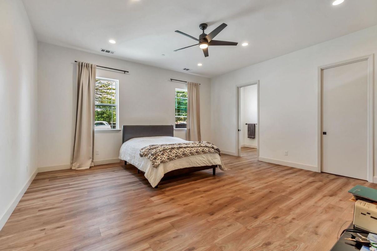 Bedroom, Interior, Recessed Lighting, Wood Texture Flooring