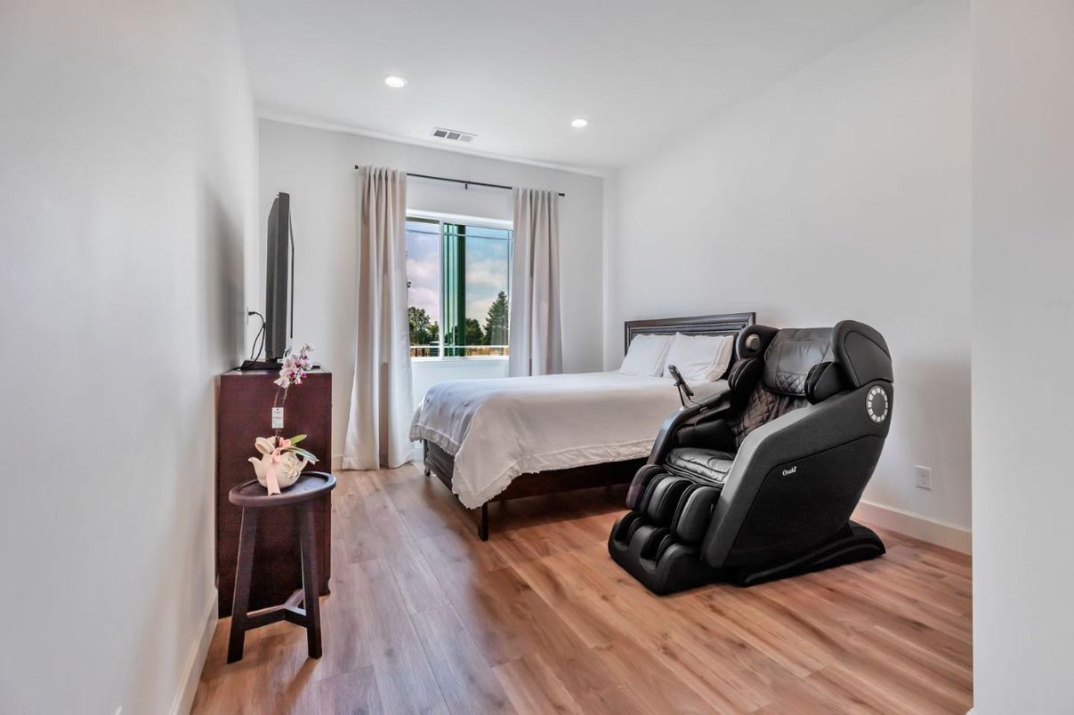 Bedroom, Interior, Recessed Lighting, Wood Texture Flooring