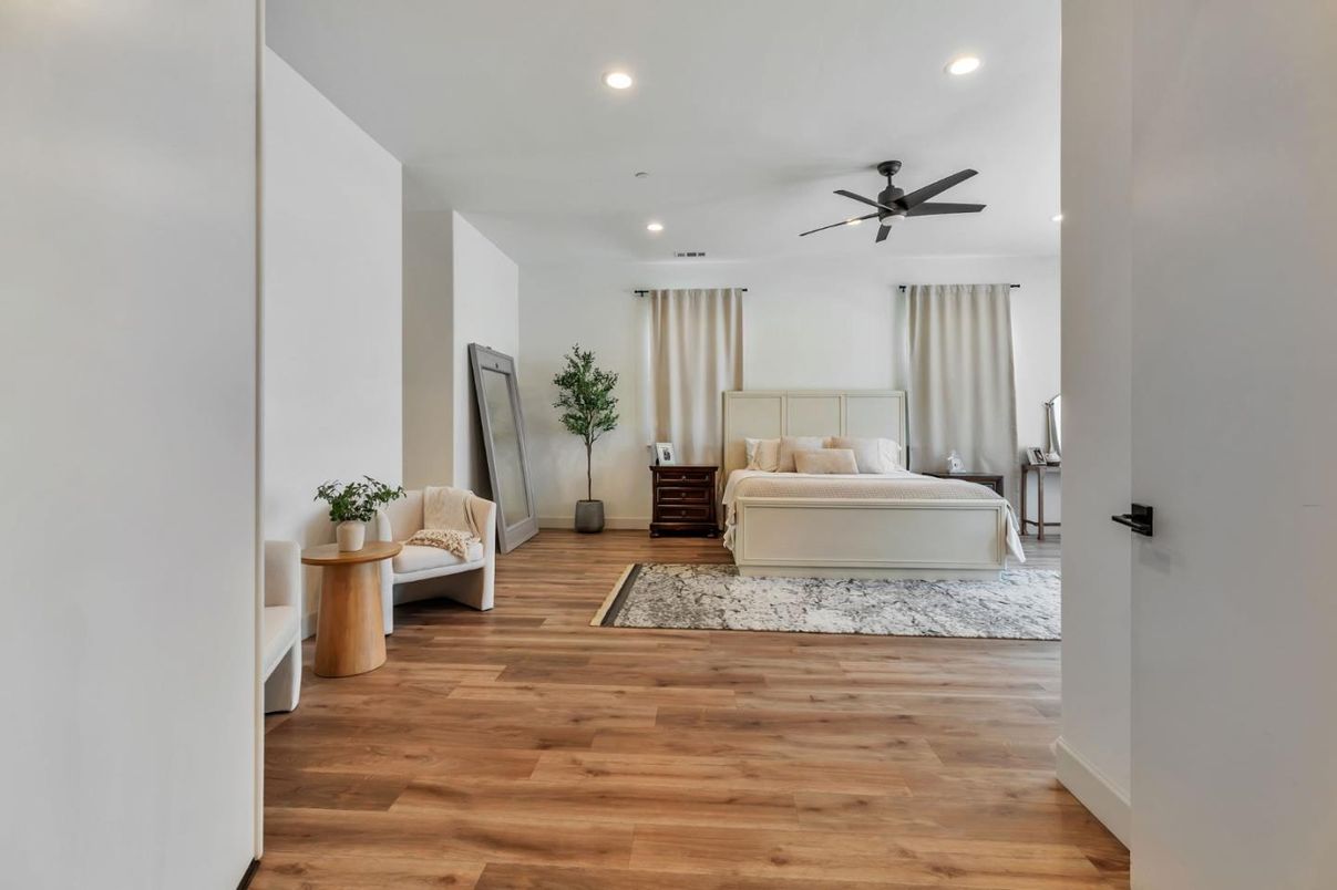 Bedroom, Interior, Recessed Lighting, Wood Texture Flooring