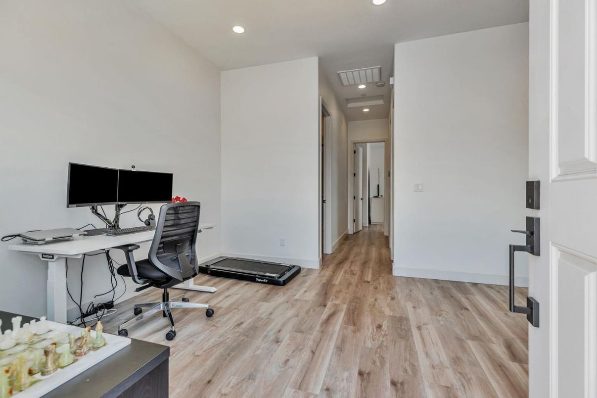 Home Office, Interior, Recessed Lighting, Wood Texture Flooring
