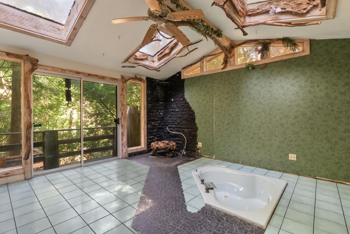 Bathroom, Interior, Sun Room