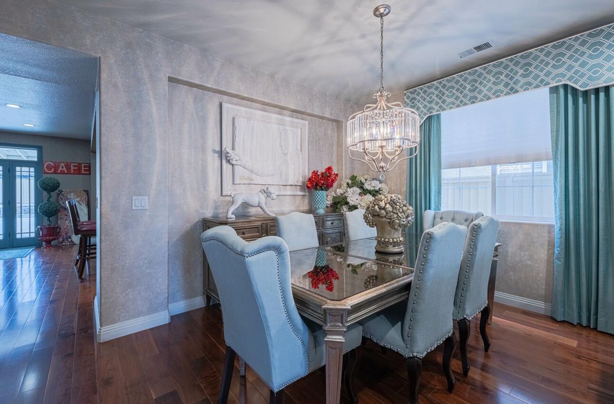 Chandelier, Dining room, Interior, Recessed Lighting, Wood Texture Flooring