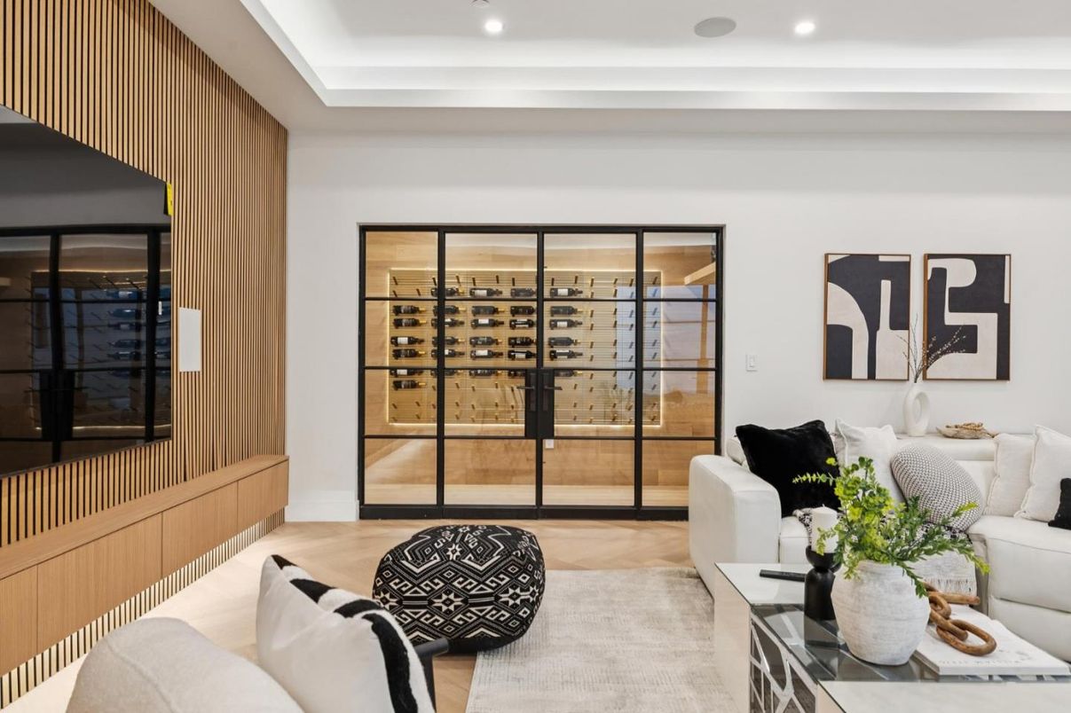 Interior, Living room, Recessed Lighting, Wine Storage, Wood Texture Flooring