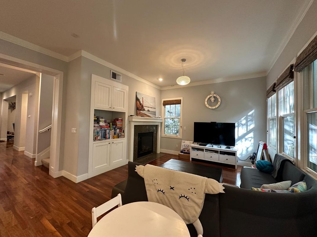 Fireplace, Interior, Living room, Pendant Lights, Recessed Lighting, Wood Texture Flooring