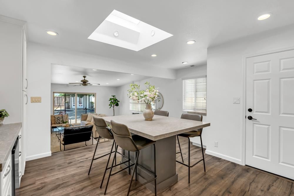 Dining room, Interior, Living room, Recessed Lighting, Wood Texture Flooring