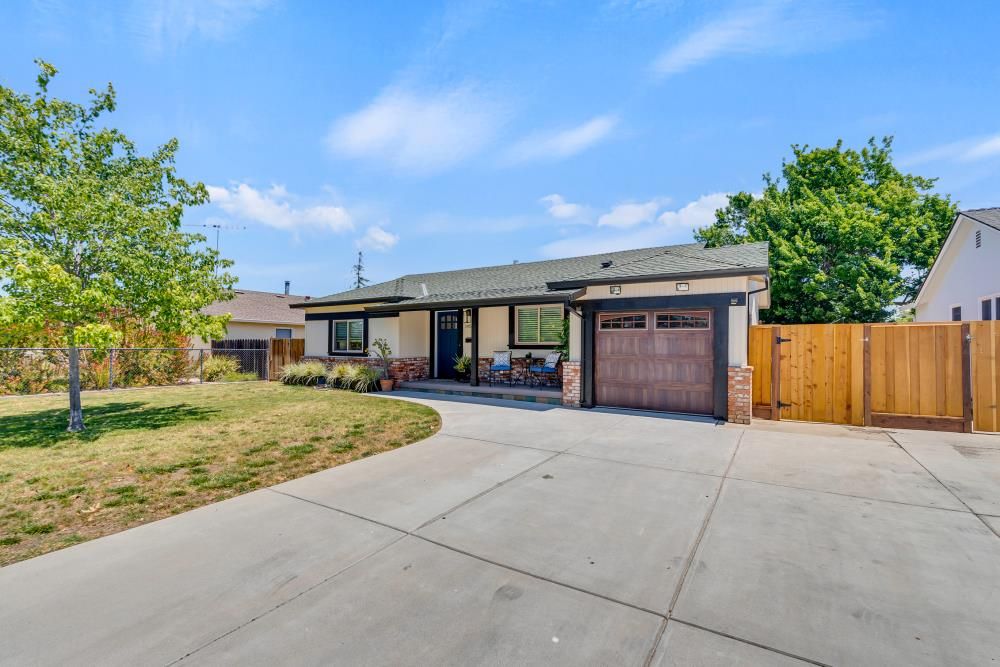 Attached, Backyard, Exterior, Facade, Ranch