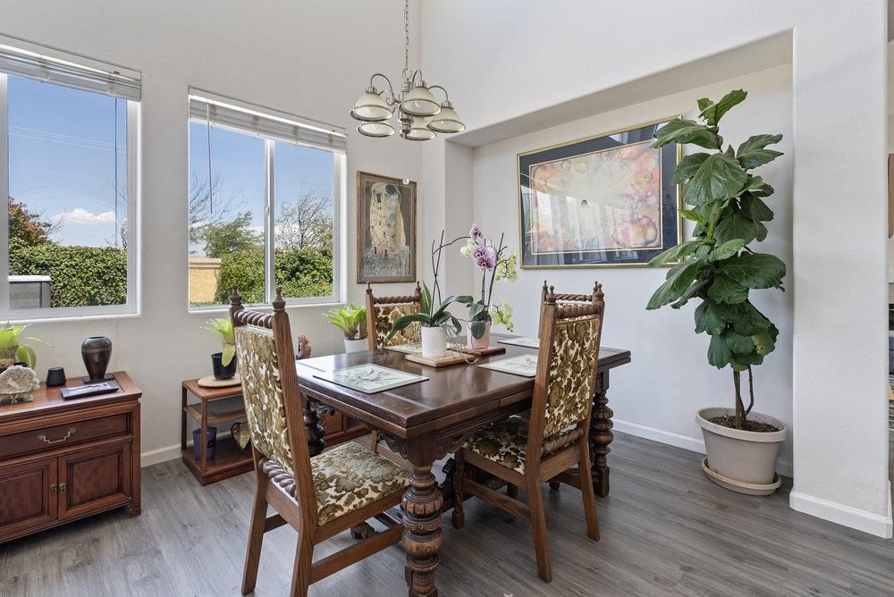 Chandelier, Dining room, Interior, Pendant Lights, Wood Texture Flooring