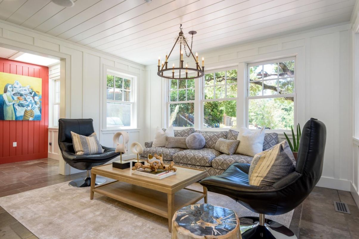 Chandelier, Interior, Living room, Pendant Lights