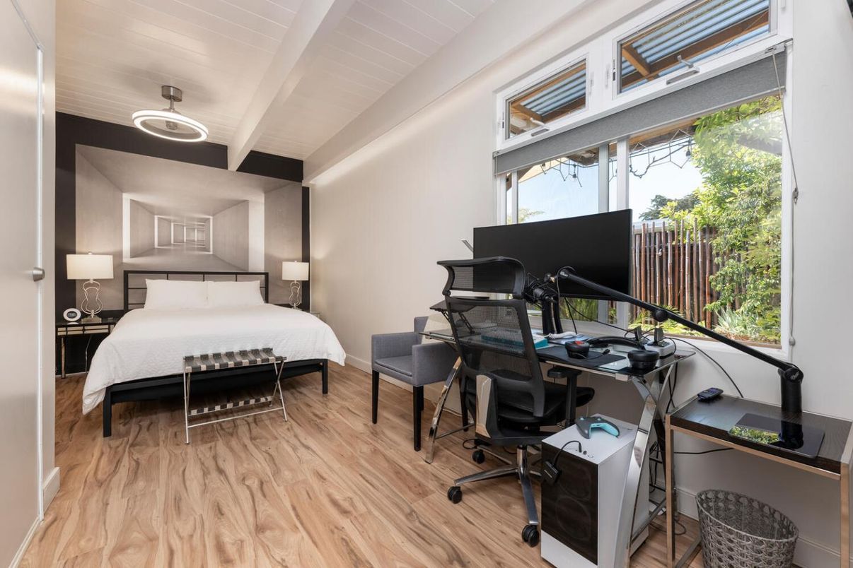 Bedroom, Home Office, Interior, Pendant Lights, Wood Texture Flooring
