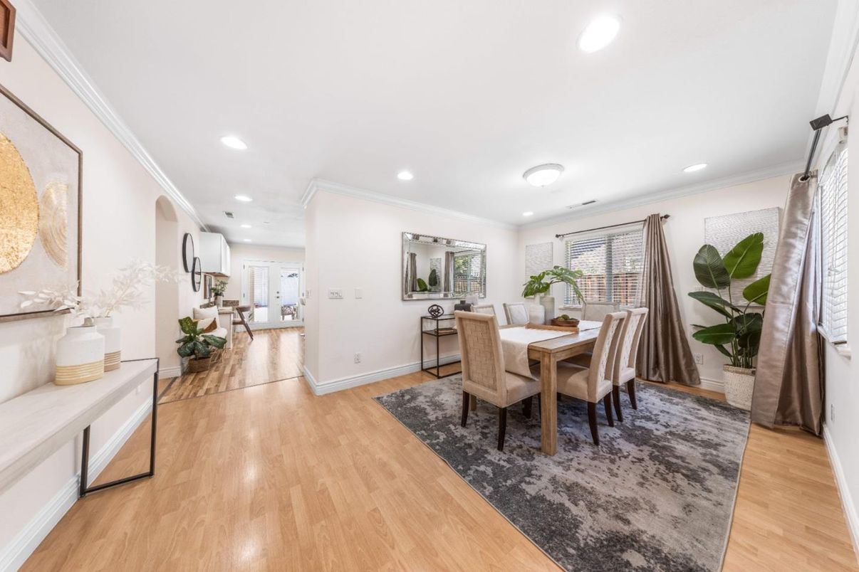 Dining room, Interior, Recessed Lighting, Wood Texture Flooring