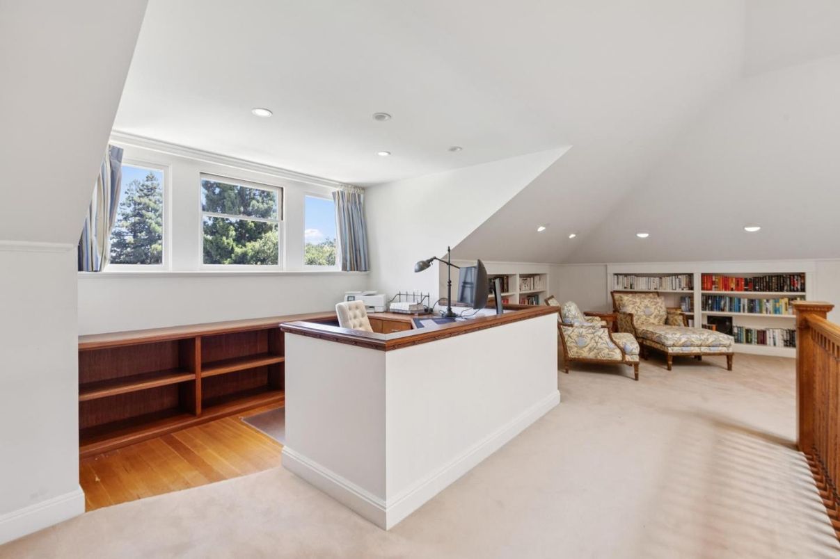 Home Office, Interior, Recessed Lighting, Wood Texture Flooring